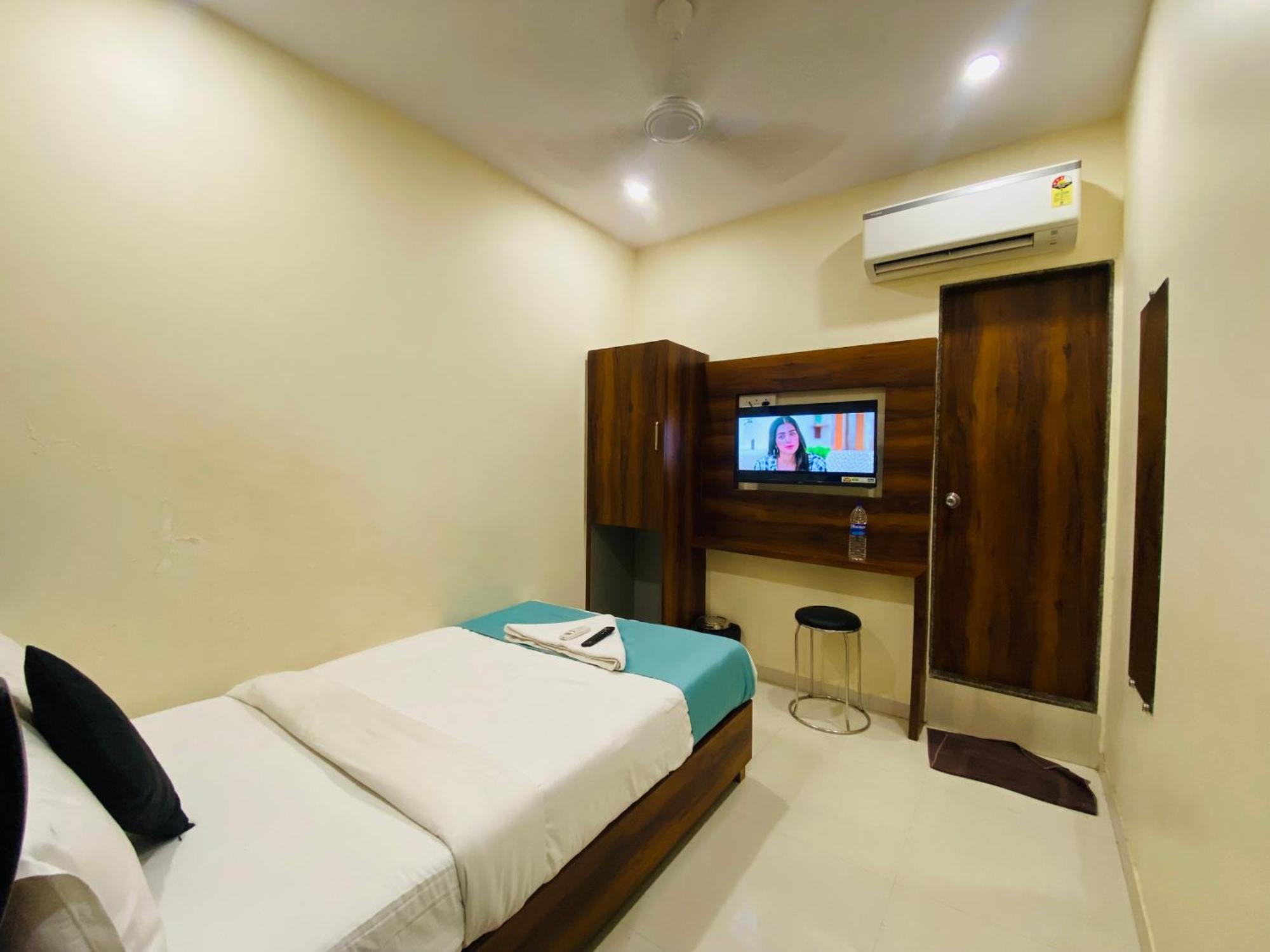 Lavender Inn -10Min-Mumbai International Airport — Photos 3